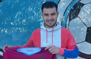 Предателство или амбиция? Футболистът на Локомотив София, който раздели феновете, вече е в ЦСКА