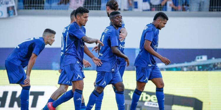 Голям шок за футболните среди след като Левски официално активира освобождаващата клауза на звездния алжирски национал