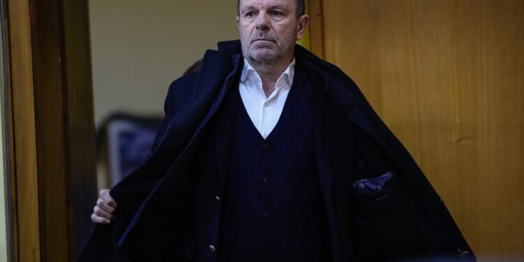 Легендарният Стойчо Младенов избухна с гняв и заплашва да съсипе ЦСКА, ако не му върнат инвестициите до стотинка.