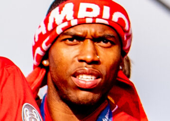 НАДЕЖДИ ЗА ЛЕВСКИ В ЛИГАТА НА КОНФЕРЕНЦИИТЕ: Бившият нападател на Челси и Ливърпул Даниел Стъридж подписа тригодишен договор с Левски София с голямо намаление на заплатата