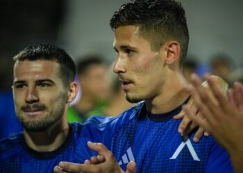 Продава ли Левски единствените си нападатели?