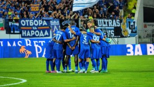 Треньорът на “Левски” и най-важният играч на отбора избухнаха в публичен скандал, разтърсвайки клуба до основи.