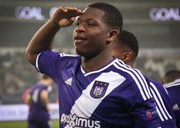 В разгара на скандал: ЦСКА София постигна споразумение за трансфер на белгийския футболист-плеймейкър Аарон Лея Исека, който е лансиран като новия Лиъм Купър