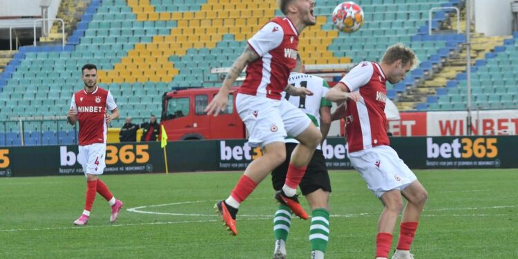 Гръм от ЦСКА! „Червените“ изгониха от отбора втори капитан след Купър, обявиха официално раздялата