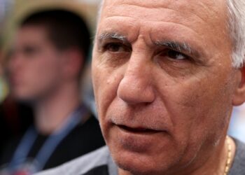 “Истината за ЦСКА! Прочетете между редовете на тихия бяс на Стоичков и ще разберете защо “червените” бяха последни!”