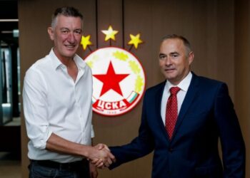 Шок на “Армията”! Шестима си тръгват от ЦСКА!  ЦСКА се тресе! Клубът се разделя с шестима играчи, като двама от тях са български национали, а един е чуждестранен такъв. Кои са футболистите, които напускат “червените” и защо?