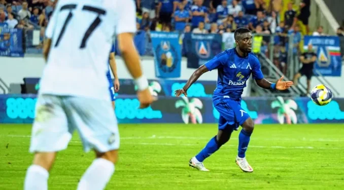 Карлос Охене се завърна в пълни тренировки с Левски..