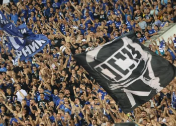 “Невиждано! УЕФА заби зверски удар по Левски! За какво глобиха “сините” и каква е сумата?”