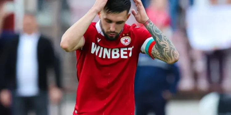 🤫Мислят си, че съм толкова глупав, че да повярвам на лъжите им. Цялата тази работа е…Повече подробности по-долу!