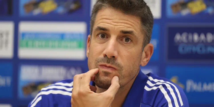 Пълен е със себе си и не слуша!” – Взрив в Левски след загубата! Топ ръководител посочи Веласкес като проблема, а най-шокиращото… вижте подробностите по-долу 👇!