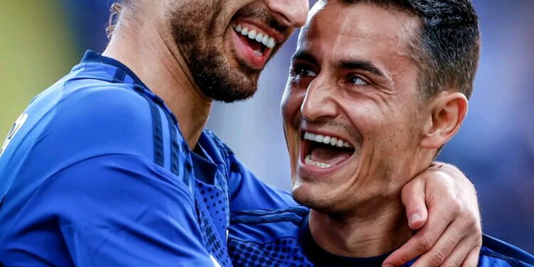 ОФИЦИАЛНО: Левски София освобождава двама играчи от първия отбор, феновете са бесни