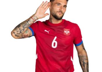 Неманя Гудел е поредният играч, дал всичко, за да се присъедини към ЦСКА София това лято, сръбският халф е постигнал устна договорка за 4-годишен контракт с Наско Сираков