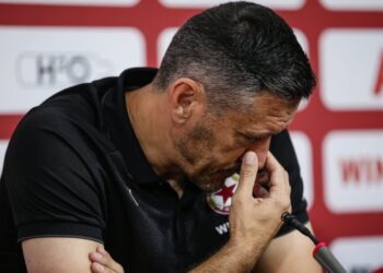 Свалянето на Капитана: Треньорът на ЦСКА Взе Драстично Решение, Което Ще Разтърси Клуба и Феновете Завинаги