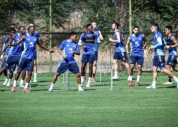 Извънредно! Левски шокира феновете си с ключово съобщение за треньора, което разтърси целия клуб и остави всички в пълен ужас