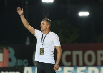 “Левски” се срина срещу бивш треньор! Клубът се закле да изхвърли “арогантните” характери завинаги!