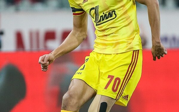 ЦСКА София се договори за личните условия с защитника на Левски София Георги Костадинов