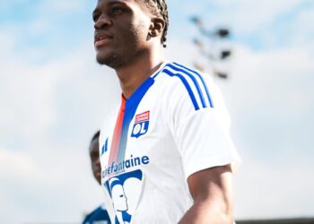 Наско Сираков обещава да привлече капитана и нападател на Лион U-19 Нехемие Лурика за настоящето и бъдещето