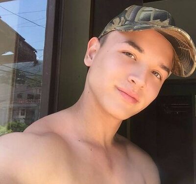 Как Сантяго Годой балансира спокойствието и страстта извън терена