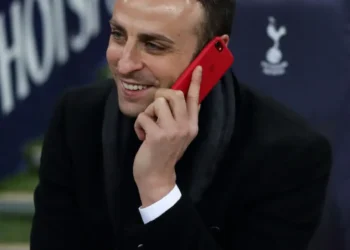 СПЕШНО: След Бойко Величков, вътрешни проблеми доведоха до оставка – ЦСКА София е готов да обяви Димитър Бербатов за нов спортен директор