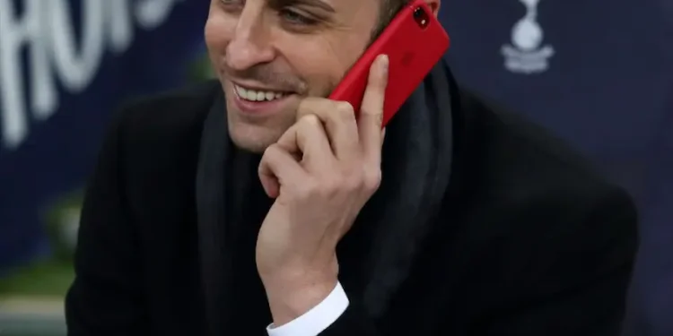 СПЕШНО: След Бойко Величков, вътрешни проблеми доведоха до оставка – ЦСКА София е готов да обяви Димитър Бербатов за нов спортен директор