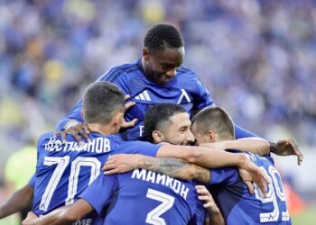 Левски вече плаши! Сините биха с 2:1 Числата,, въпреки пъкления план на Домуса, Цеката и съдията