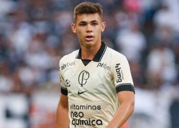 Чували ли сте за младия бразилски полузащитник Габриел Москардо, който преминава в ЦСКА София от Брага?