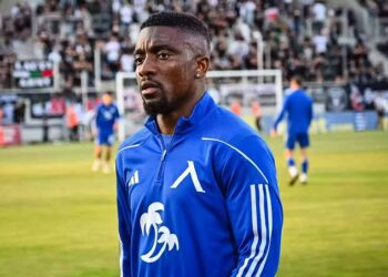 СПЕШНО: Карлос Охене подписа нов 4-годишен договор с Левски с опция за още 1 година, с което стана най-високоплатеният футболист в България