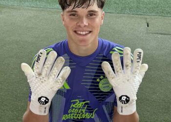 Вратарят на академията на Байерн Мюнхен Леон Кланац (18) се очаква да се присъедини към Левски София тази седмица