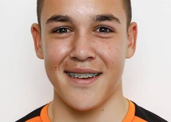 Левски София продава младия вратар Огнян Дилянов на Ланс за 2.5 милиона евро