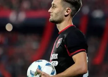 🚨🚨🤕 𝐒𝐏𝐄𝐒𝐓𝐀𝐕𝐀: Новото попълнение на ЦСКА София – Анхело Мартино – НЯМА ДА БЪДЕ НА РАЗПОЛОЖЕНИЕ тази седмица поради КОНТУЗИЯ В КОЛЯНОТО