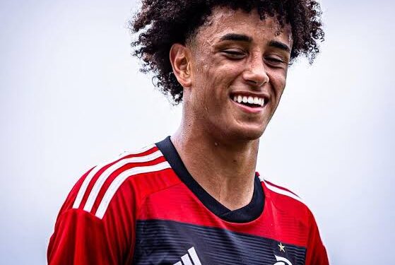 🚨🚨 ЧУПЕНЕ : Райън Роберто ще пътува В ЧЕТВЪРТЪК до България, за да подпише с Левски София