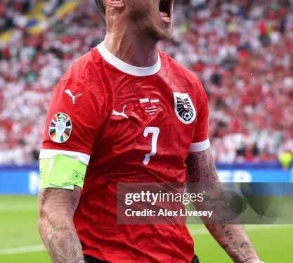 𝐄𝐓𝐎 НИ! Левски София се договори за подписа на Марко Арнаутович като свободен агент 🟢⚪️🇩🇰 Постигнато е споразумение за едногодишен договор, медицинските прегледи вече текат, тъй като Марко Арнаутович е приел трансфера в Левски София 🤝🏻 Ново начало за Марко Арнаутович след опита му в Сръбската лига ✨