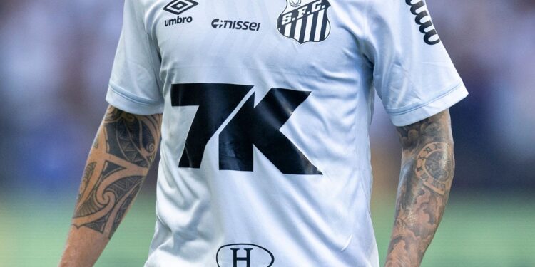 Дефанзивният халф на Сантос Зе Рафаел се съгласи да премине в ЦСКА София, като постави условия за капитанската лента и фланелка с номер 6