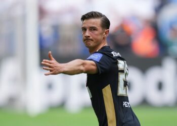 Националният нападател Лукаш Петков прие 3-годишен договор с Левски София, тъй като е развълнуван да играе в Първа лига