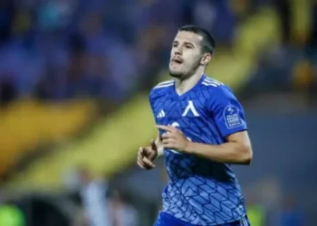 Марин Петков остава в Левски поне до зимата