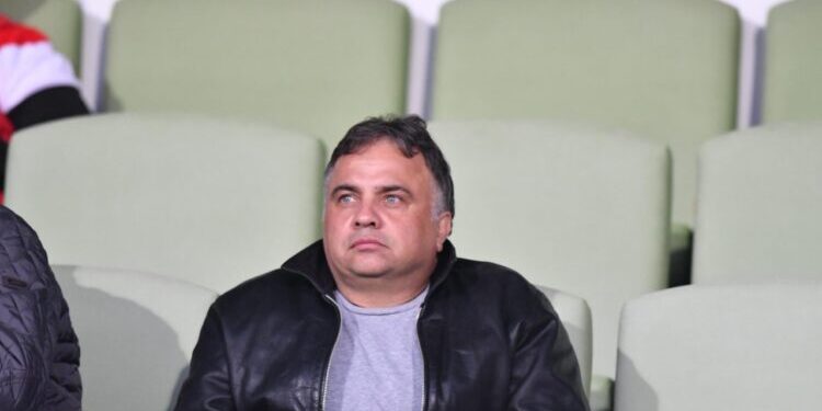 ЦСКА и Левски да треперят: Николай Митов се мести в още по-силен отбор в Първа лига