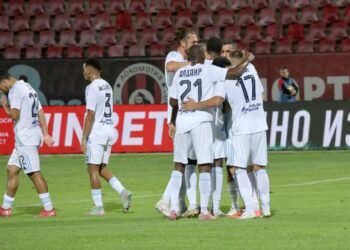 За Бога, не продавайте Марин Петков! Националът качи Левски на върха в „Надежда“