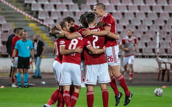 Няма да има промени в състава на Душан за утрешния мач