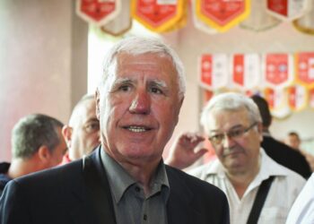 Паро сензационно: Стойне и Лъчо Танев искат да пробутват играчи в ЦСКА и чрез тях да влияят