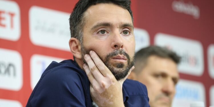 Червен екс-директор разкри кой иска да е треньор на ЦСКА, когато започне да играе на новия стадион