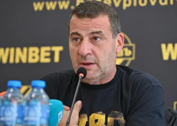 Можеш ли да повярваш? Усещах, че нещо не е наред! Той трябва да понесе отговорност, преди да е станало твърде късно, тъй като мачът „Левски“ – „Ботев“ доведе до кървава сцена и… още по-долу 👇