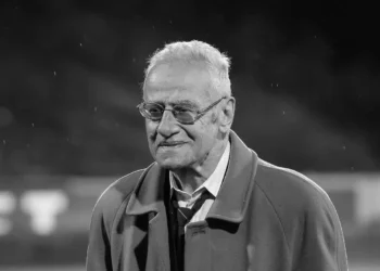 💔 СВЕТКАВИЧНА СКОРБ: ПОЧИНА ДОБРОМИР ЖЕЧЕВ – ЖЕЛЕЗНИЯТ ЗАЩИТНИК НА “ЛЕВСКИ” И РЕКОРДЬОРЪТ НА БЪЛГАРИЯ НА… повече подробности по-долу!