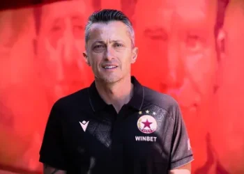 Треньорът на ЦСКА обмисля отказване след продължаващи трудности