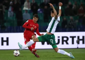 Началото на края за Левски: Звездният нападател шокиращо напуска и преминава в Порто – сделка, която разтърси България