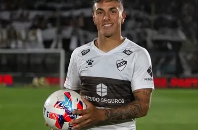 Трансферен Земетръс в България: ЦСКА София привлече бившия вратар на Лудогорец в зашеметяващ ход!