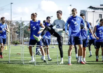 Заглавие: Играчите на Левски засилват тренировките преди предстоящите мачове