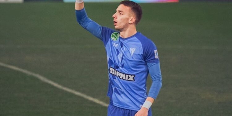 КОНТУЗИЯ ПРИНУЖДАВА СЕРАФИМОВ ДА НАПУСНЕ НАЦИОНАЛНИЯ ОТБОР — Никола Серафимов СЕ ЗАВРЪЩА В СОФИЯ ЗАРАДИ ТРАВМА