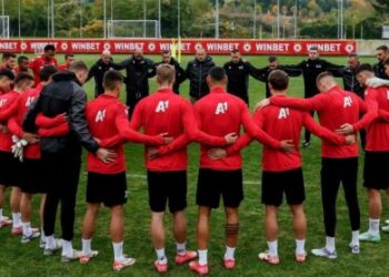 Шок и тъга в ЦСКА: Клубът почете паметта на легендата Иван Зафиров