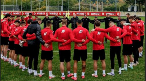 Шок и тъга в ЦСКА: Клубът почете паметта на легендата Иван Зафиров