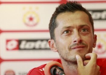 Легенда посочи най-големия проблем на ЦСКА и отсече: Христо Янев е на проби!